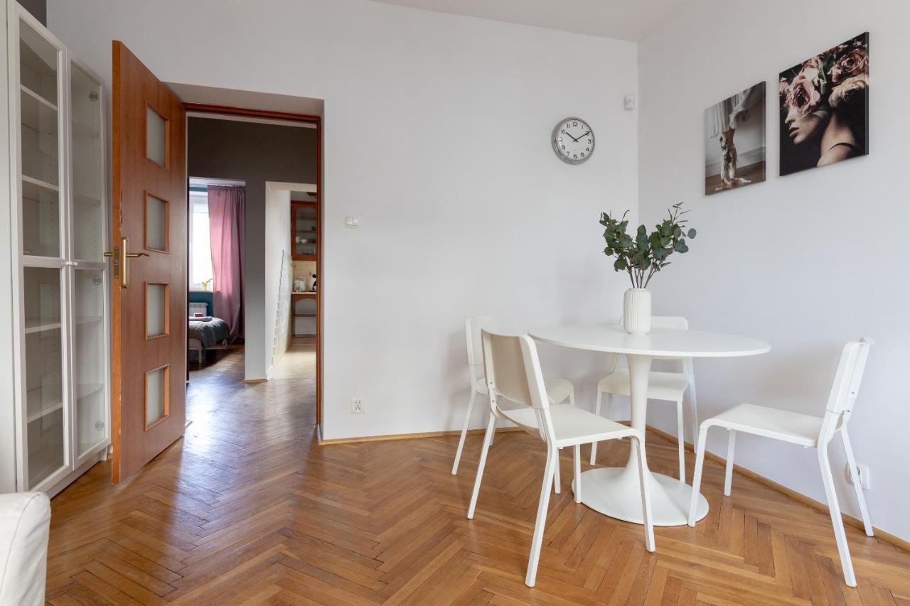 Saska Kepa Modern Apartment ワルシャワ エクステリア 写真
