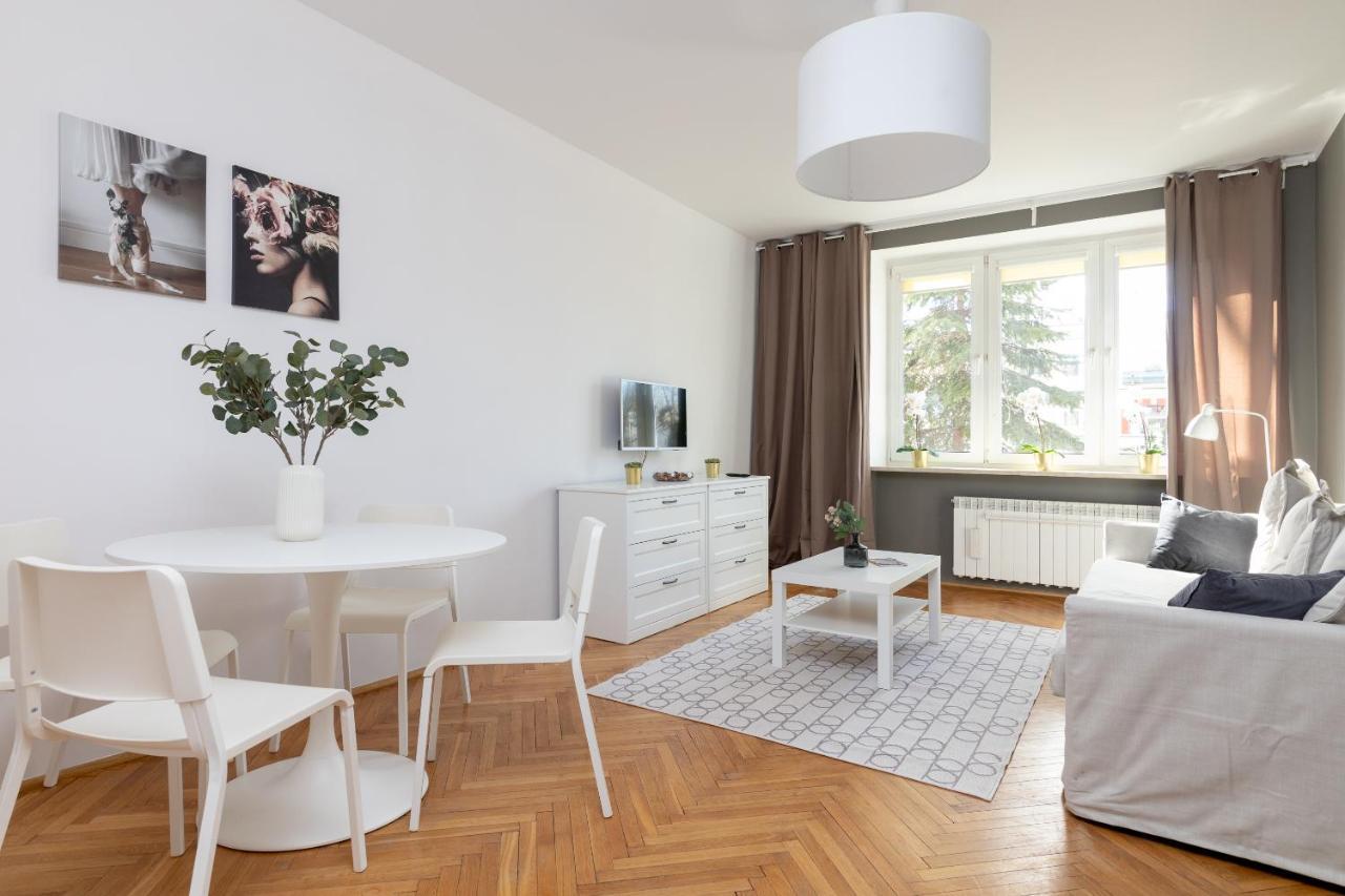 Saska Kepa Modern Apartment ワルシャワ エクステリア 写真